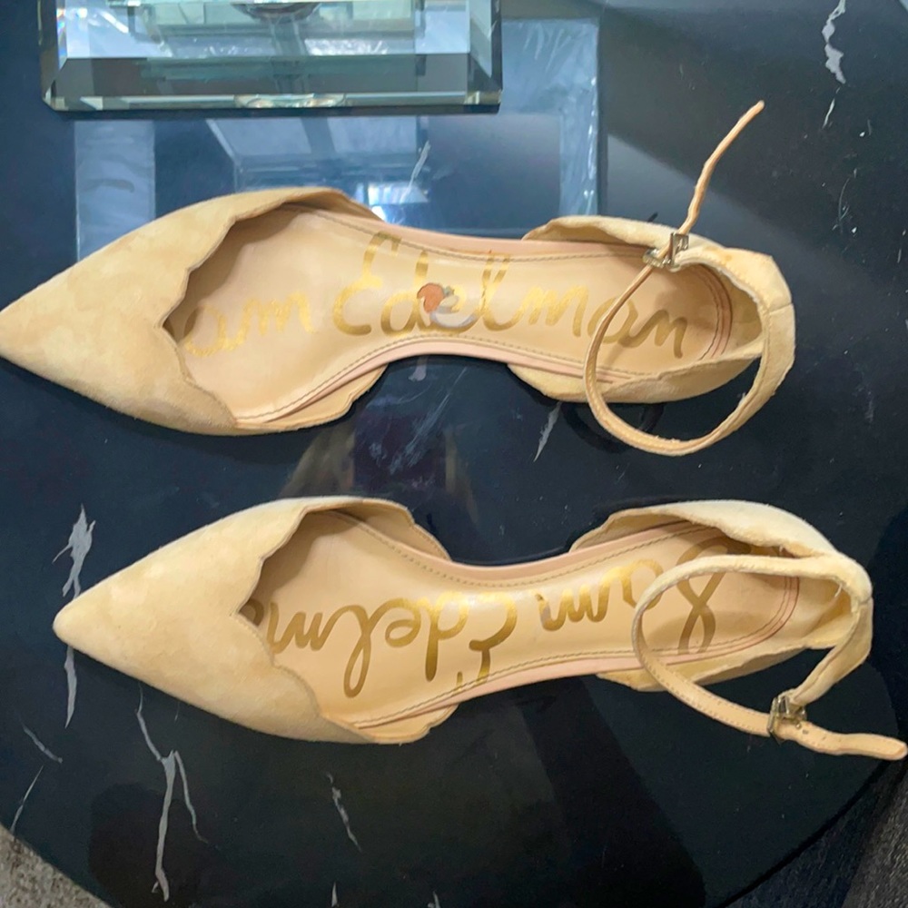 Suede beige Sam Edelman ankle strap flats